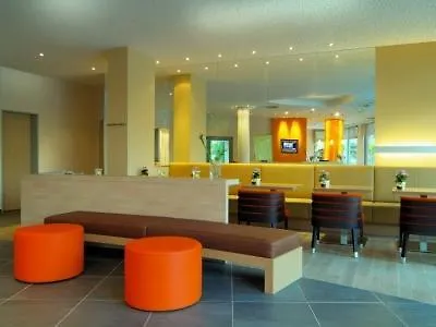 Acomhotel Muenchen-haar 3*