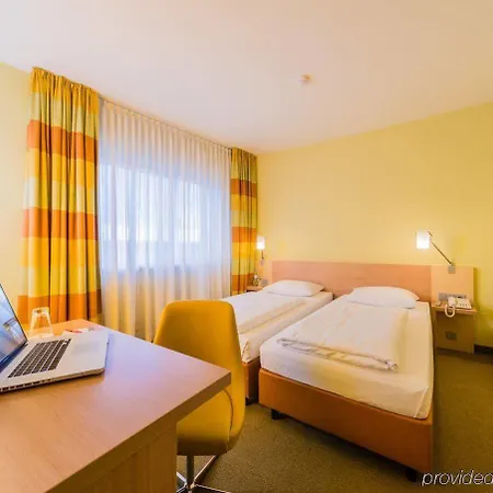 Acomhotel Muenchen-haar Отель