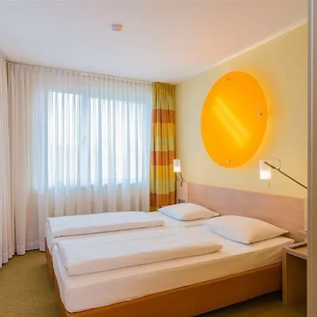 Acomhotel Muenchen-haar 3*