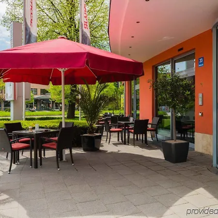 Acomhotel Muenchen-haar Отель 3*