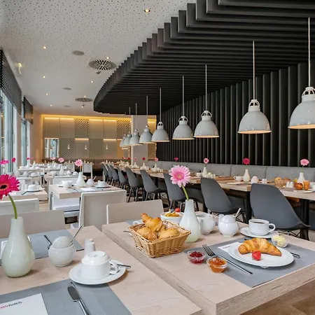 Отель Acomhotel Muenchen-haar 3*