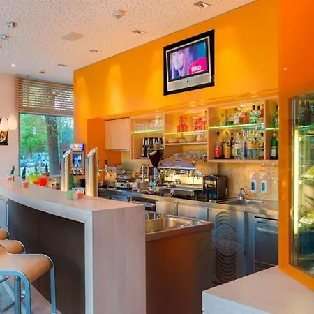 Отель Acomhotel Muenchen-haar 3*