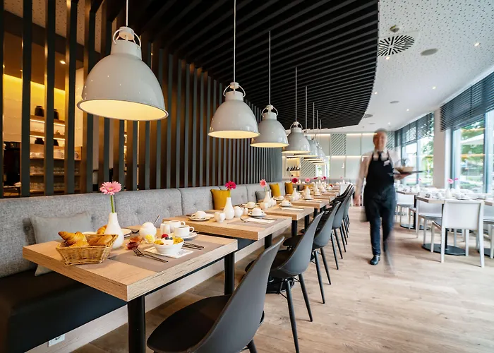 Acomhotel Muenchen-haar 3*